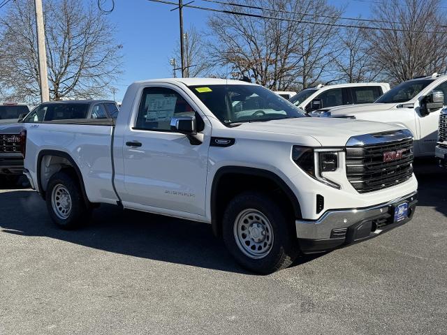 2025 GMC Sierra 1500 Vehicle Photo in LOWELL, MA 01852-4336
