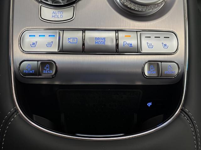 2025 Genesis G90 Vehicle Photo in Appleton, WI 54913
