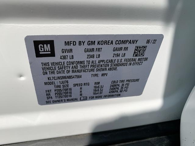 2022 Chevrolet Trax Vehicle Photo in MOON TOWNSHIP, PA 15108-2571