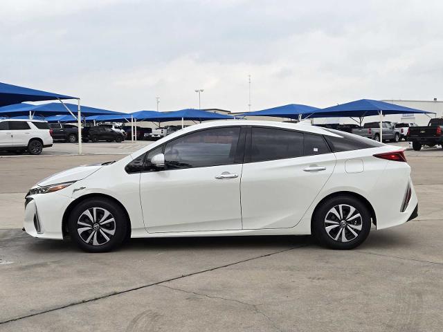 2017 Toyota Prius Prime Vehicle Photo in DENTON, TX 76210-9321