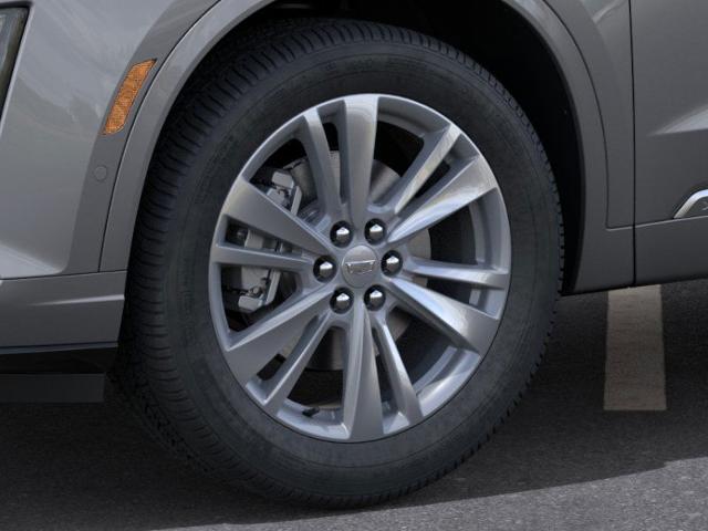 2025 Cadillac XT6 Vehicle Photo in SMITHTOWN, NY 11787-5023