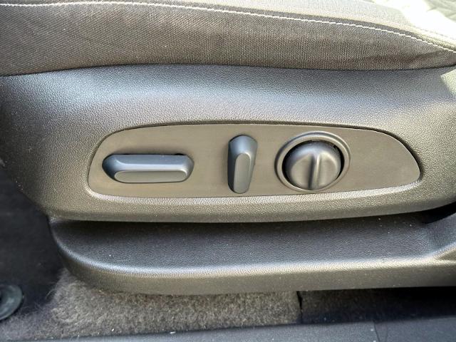 2022 Chevrolet Equinox Vehicle Photo in Roslyn, NY 11576