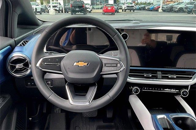 2025 Chevrolet Equinox EV Vehicle Photo in KANSAS CITY, MO 64114-4502