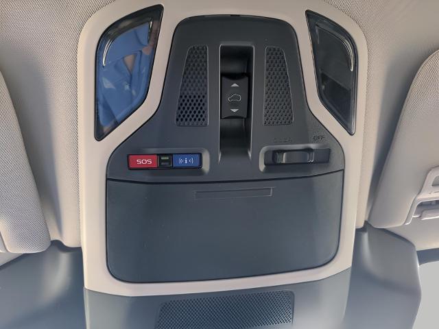 2025 Subaru Outback Vehicle Photo in Green Bay, WI 54304