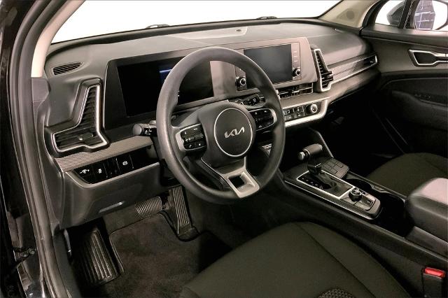 2023 Kia Sportage Vehicle Photo in Lees Summit, MO 64086