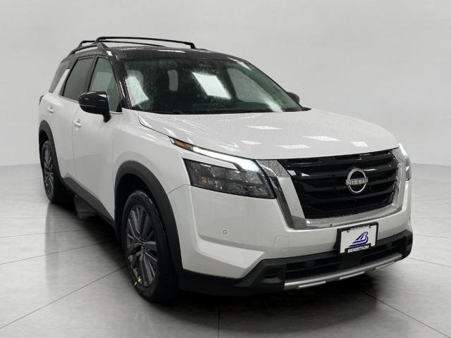2025 Nissan Pathfinder Vehicle Photo in Appleton, WI 54913