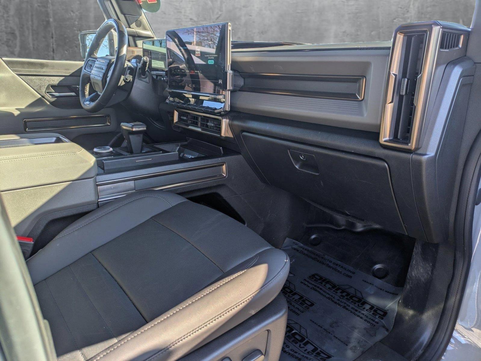 2024 GMC HUMMER EV SUV Vehicle Photo in LAUREL, MD 20707-4622