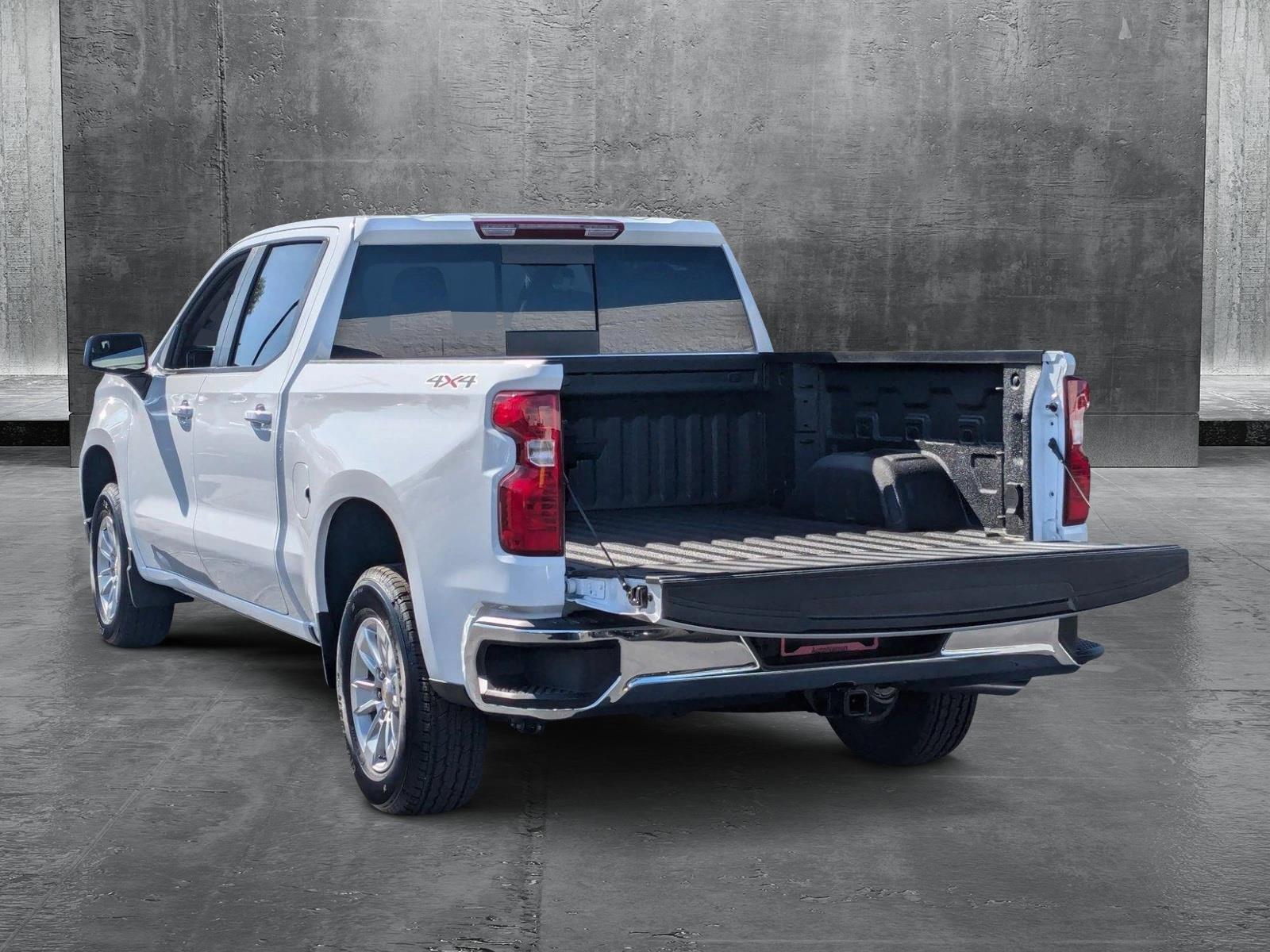 2025 Chevrolet Silverado 1500 Vehicle Photo in VALENCIA, CA 91355-1705