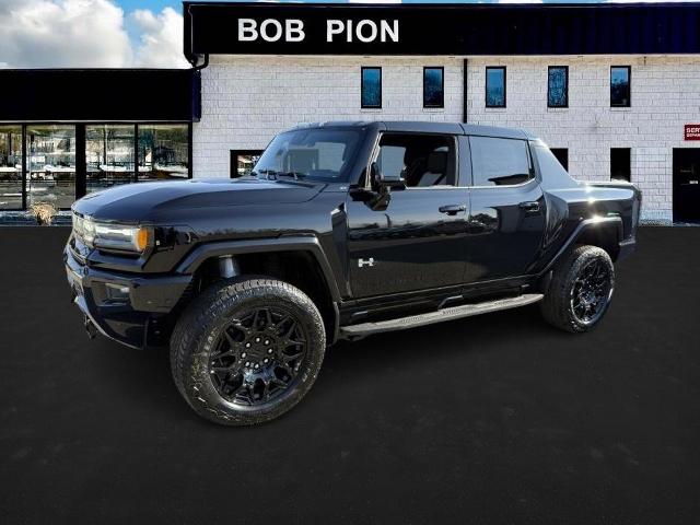 2025 GMC HUMMER EV Pickup Vehicle Photo in CHICOPEE, MA 01020-5001