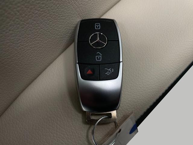 2025 Mercedes-Benz GLE Vehicle Photo in Appleton, WI 54913