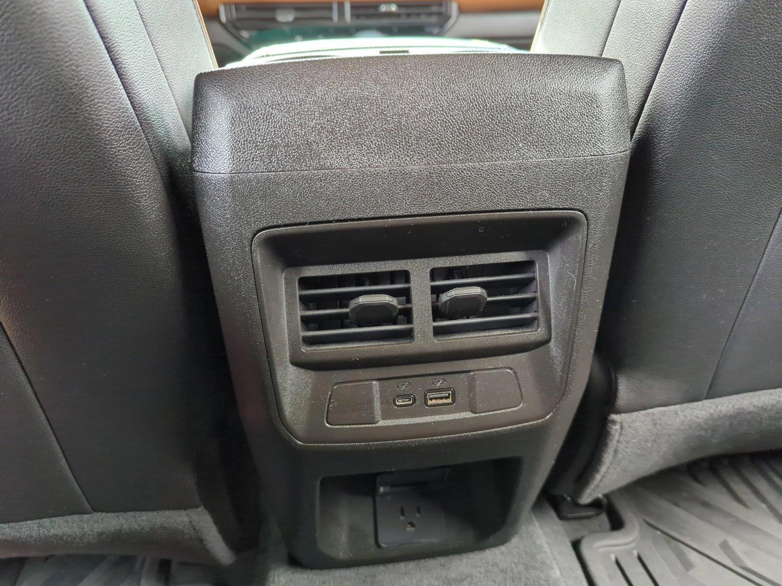 2023 GMC Canyon Vehicle Photo in Memphis, TN 38115