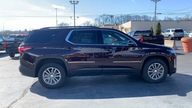 2022 Chevrolet Traverse Vehicle Photo in MOON TOWNSHIP, PA 15108-2571