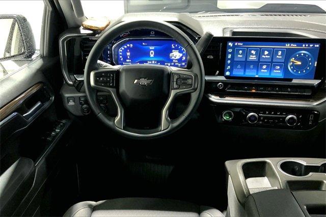 2023 Chevrolet Silverado 1500 Vehicle Photo in TOPEKA, KS 66609-0000