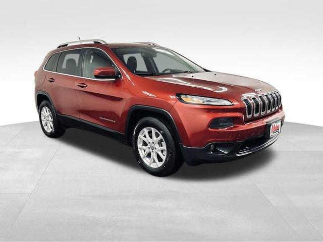 2017 Jeep Cherokee Vehicle Photo in MEDINA, OH 44256-9631