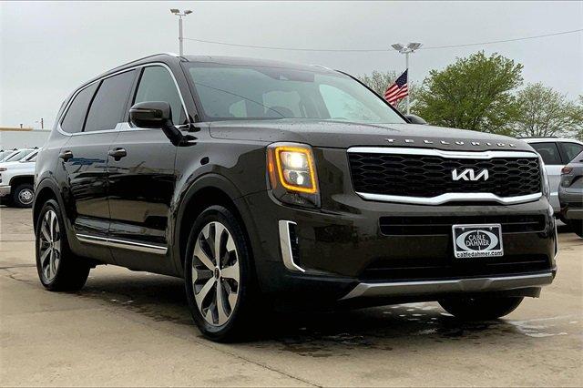 2022 Kia Telluride Vehicle Photo in TOPEKA, KS 66609-0000