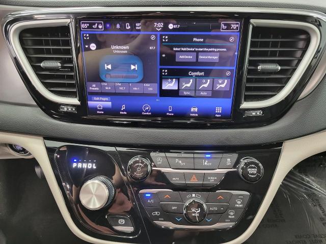 2023 Chrysler Pacifica Vehicle Photo in Oshkosh, WI 54901