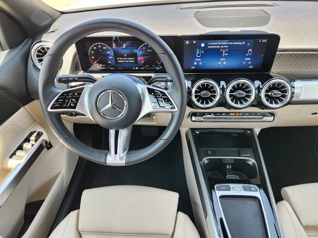 2025 Mercedes-Benz GLB Vehicle Photo in HOUSTON, TX 77079