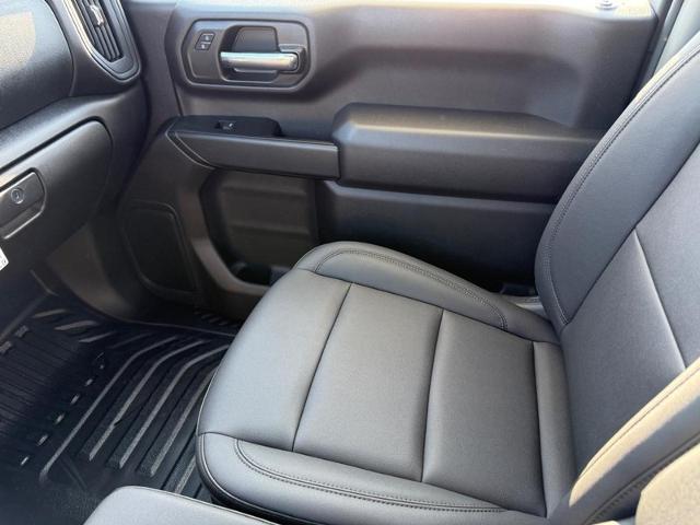 2025 GMC Sierra 3500 HD Vehicle Photo in COLUMBIA, MO 65203-3903
