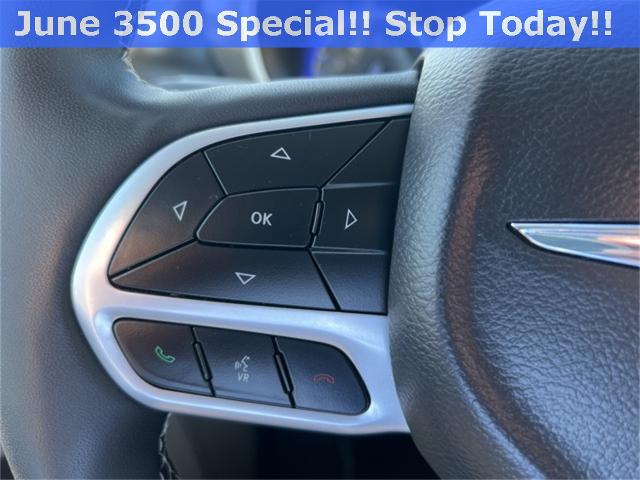 2023 Chrysler Pacifica Vehicle Photo in GREEN BAY, WI 54304-5303