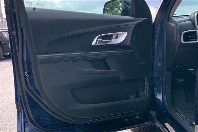 2017 Chevrolet Equinox Vehicle Photo in INDEPENDENCE, MO 64055-1377