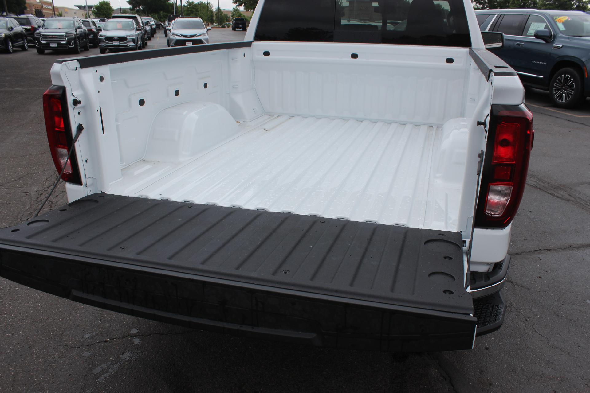 2025 GMC Sierra 1500 Vehicle Photo in AURORA, CO 80012-4011