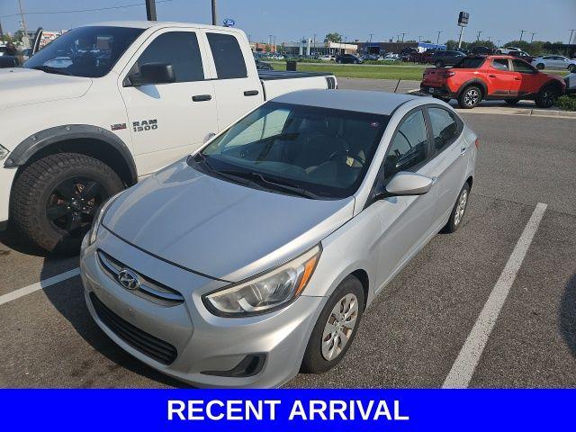 2016 Hyundai ACCENT Vehicle Photo in Merrillville, IN 46410