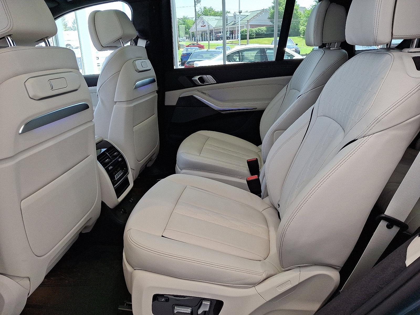 2025 BMW X7 xDrive40i Vehicle Photo in Lancaster, PA 17601