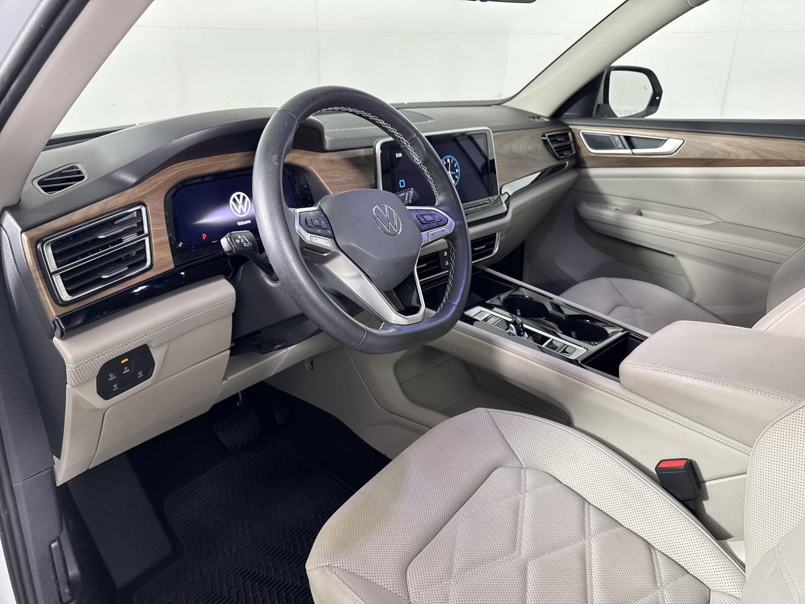 2024 Volkswagen Atlas Vehicle Photo in Georgetown, TX 78626