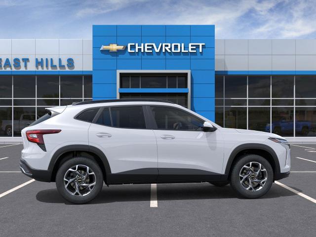 2025 Chevrolet Trax Vehicle Photo in Roslyn, NY 11576