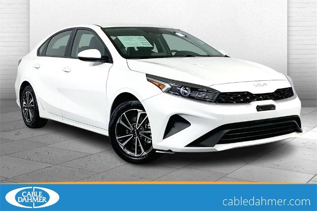 2023 Kia Forte Vehicle Photo in Lees Summit, MO 64086