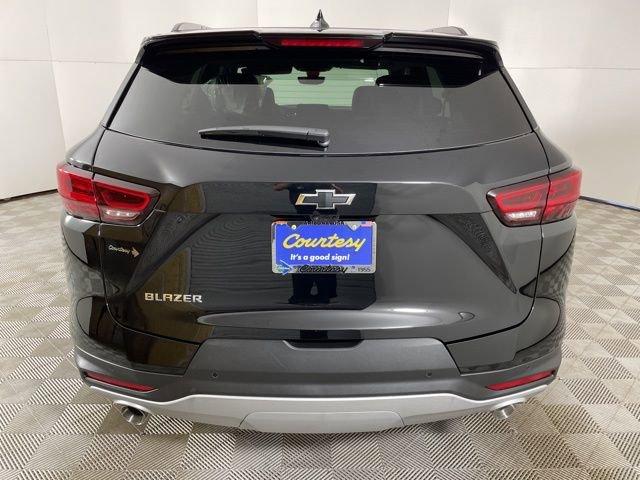 2025 Chevrolet Blazer Vehicle Photo in PHOENIX, AZ 85014-3381
