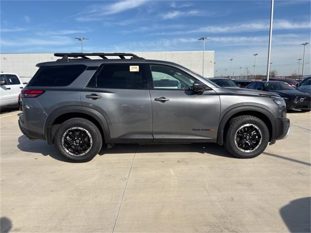 2024 Nissan Pathfinder Vehicle Photo in Grapevine, TX 76051