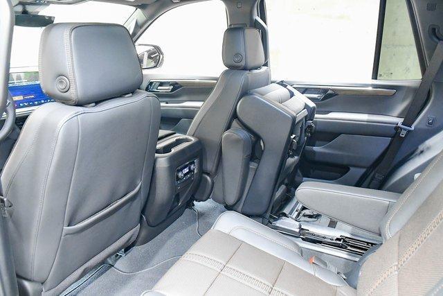 2025 Chevrolet Tahoe Vehicle Photo in EVERETT, WA 98203-5662