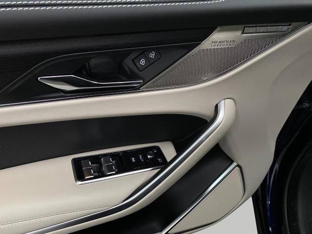 2025 Jaguar F-PACE Vehicle Photo in Appleton, WI 54913