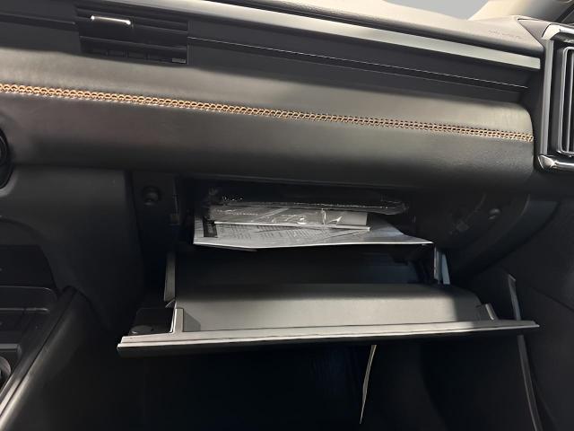 2025 Mazda CX-50 Hybrid Vehicle Photo in Green Bay, WI 54304