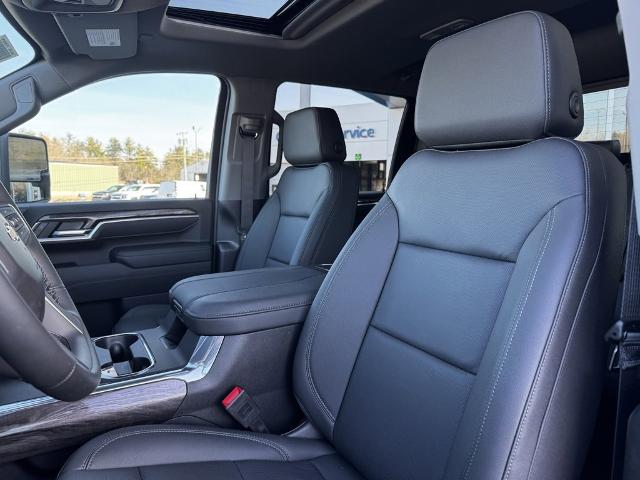 2025 Chevrolet Silverado 3500 HD Vehicle Photo in GARDNER, MA 01440-3110
