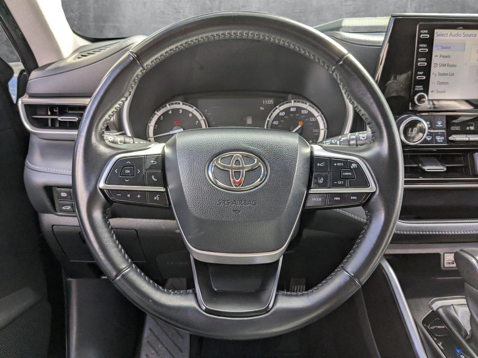 2022 Toyota Highlander Vehicle Photo in Spokane Valley, WA 99212