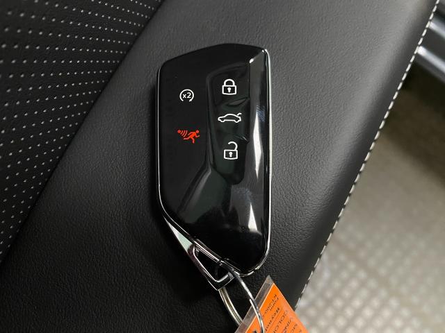 2025 Volkswagen Atlas Vehicle Photo in Appleton, WI 54913