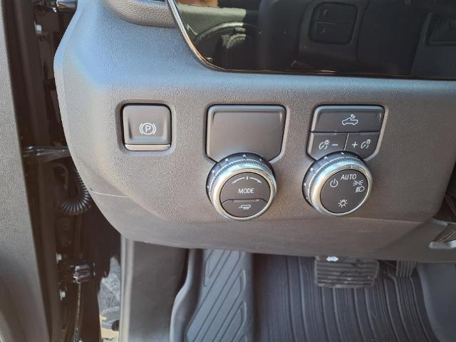2024 GMC Sierra 1500 Vehicle Photo in EMPORIA, VA 23847-1235