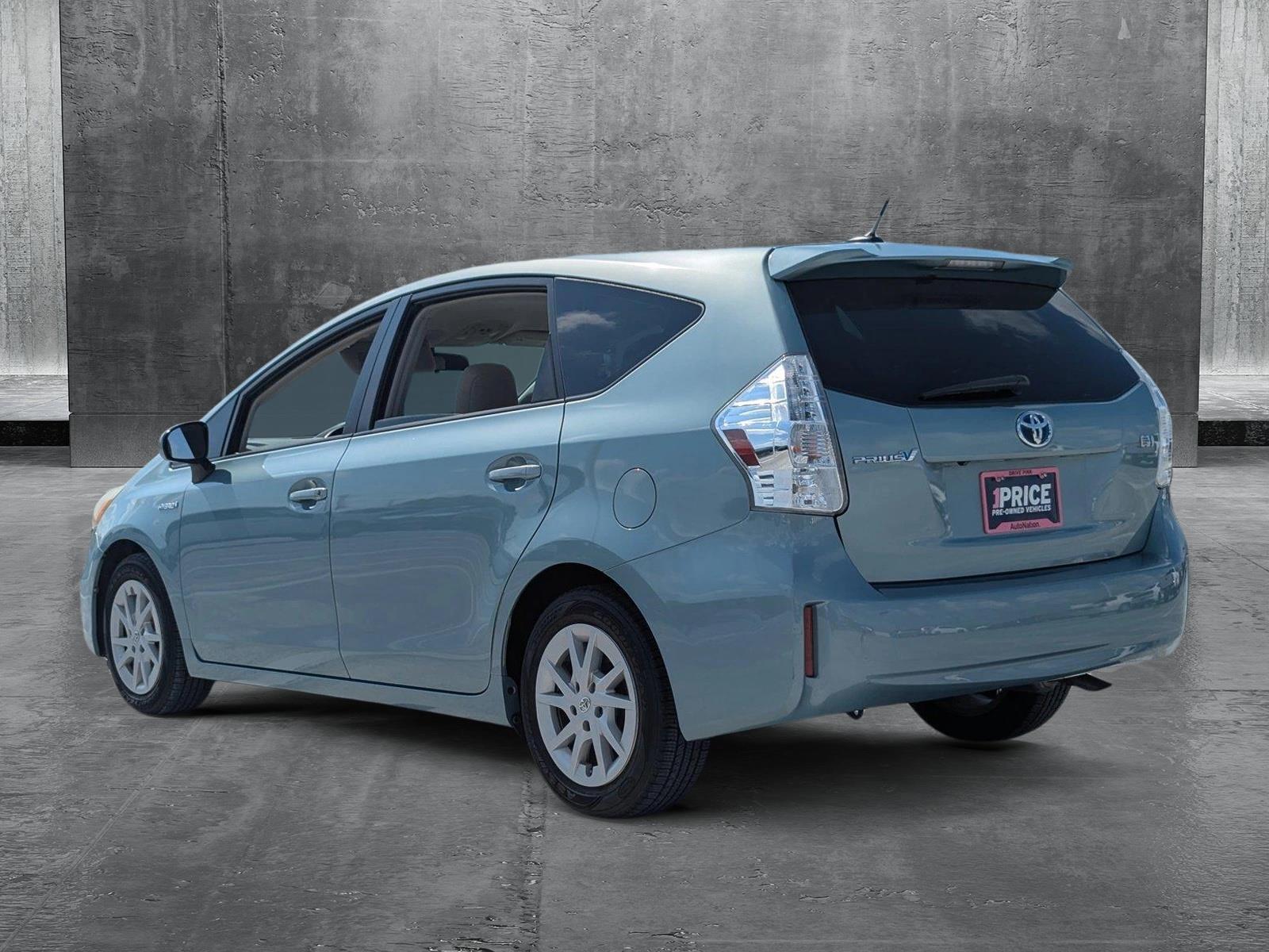 2014 Toyota Prius v Vehicle Photo in Ft. Myers, FL 33907
