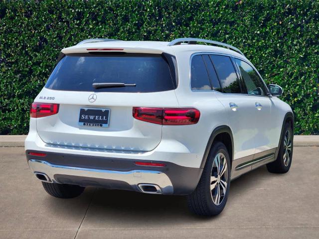 2025 Mercedes-Benz GLB Vehicle Photo in HOUSTON, TX 77079