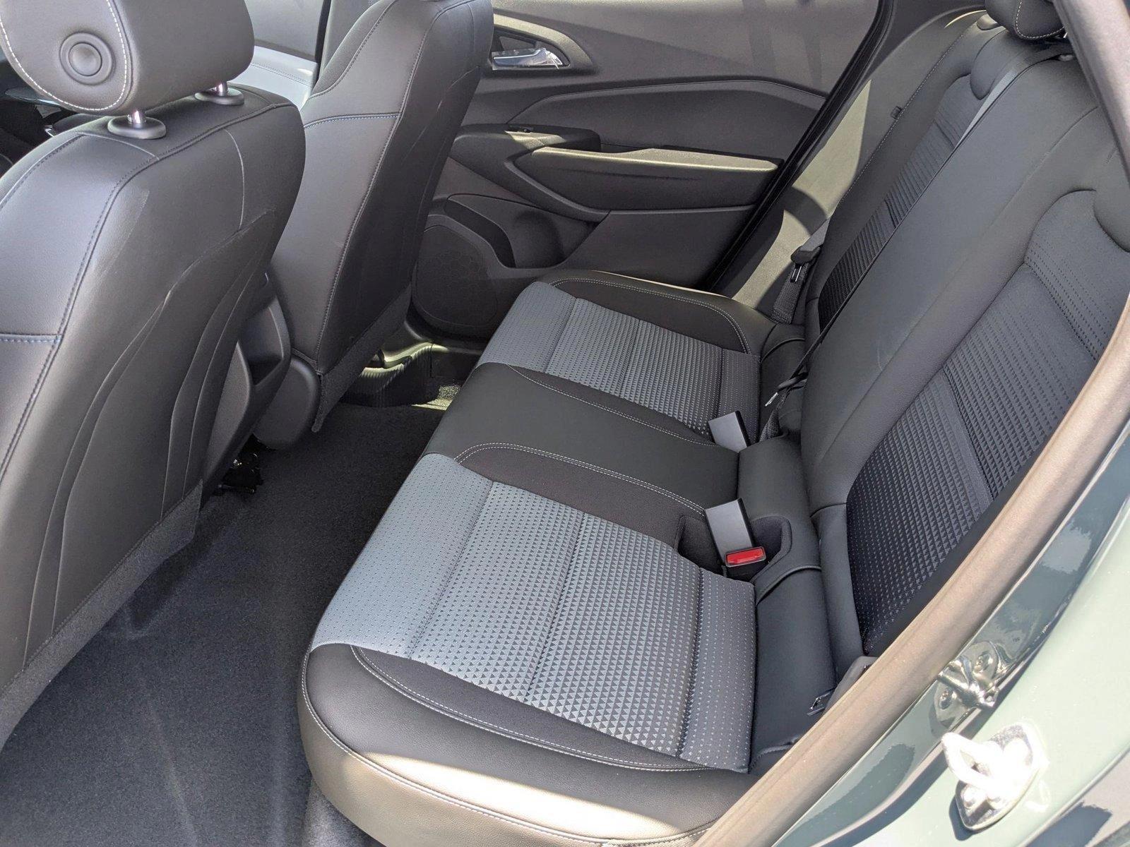 2025 Chevrolet Trax Vehicle Photo in PEMBROKE PINES, FL 33024-6534