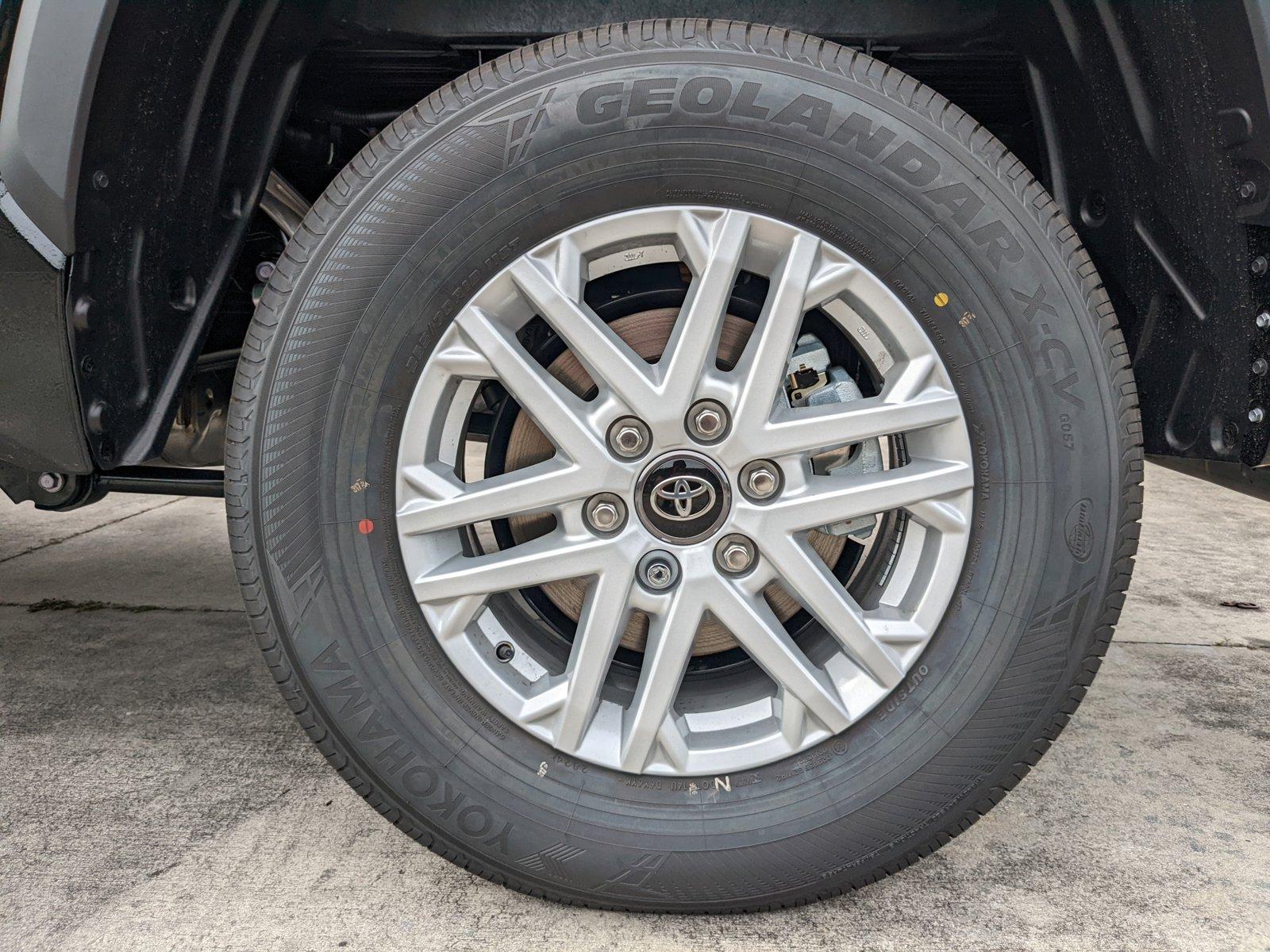 2025 Toyota Tundra 4WD Vehicle Photo in Davie, FL 33331