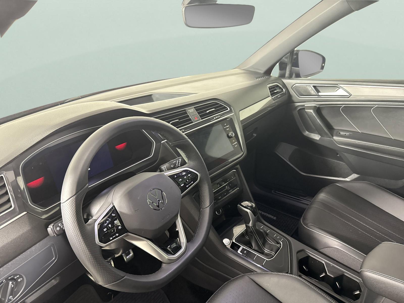 2024 Volkswagen Tiguan Vehicle Photo in Georgetown, TX 78626