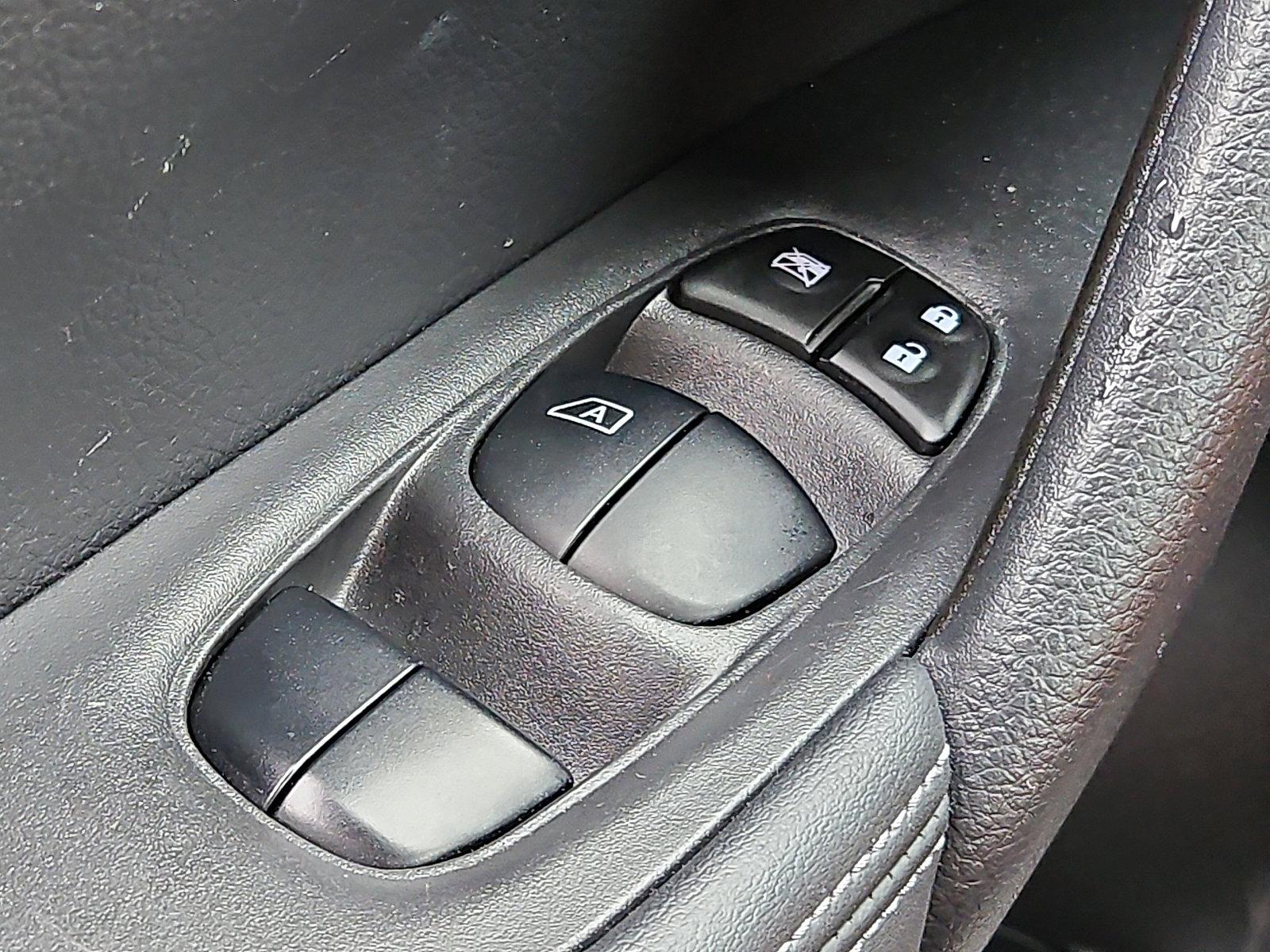 2019 Nissan Rogue Vehicle Photo in Jenkintown, PA 19046