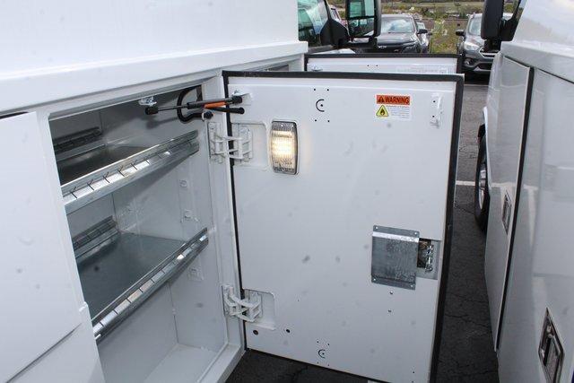 2024 GMC Savana Cutaway 3500 Vehicle Photo in SAINT CLAIRSVILLE, OH 43950-8512