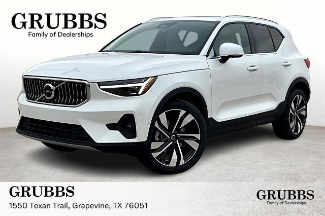 2025 Volvo XC40 Vehicle Photo in Grapevine, TX 76051