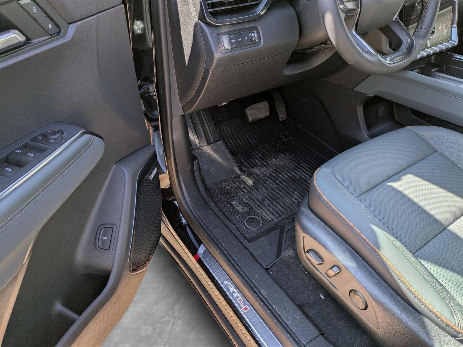 2025 GMC Acadia Vehicle Photo in GOLDEN, CO 80401-3850