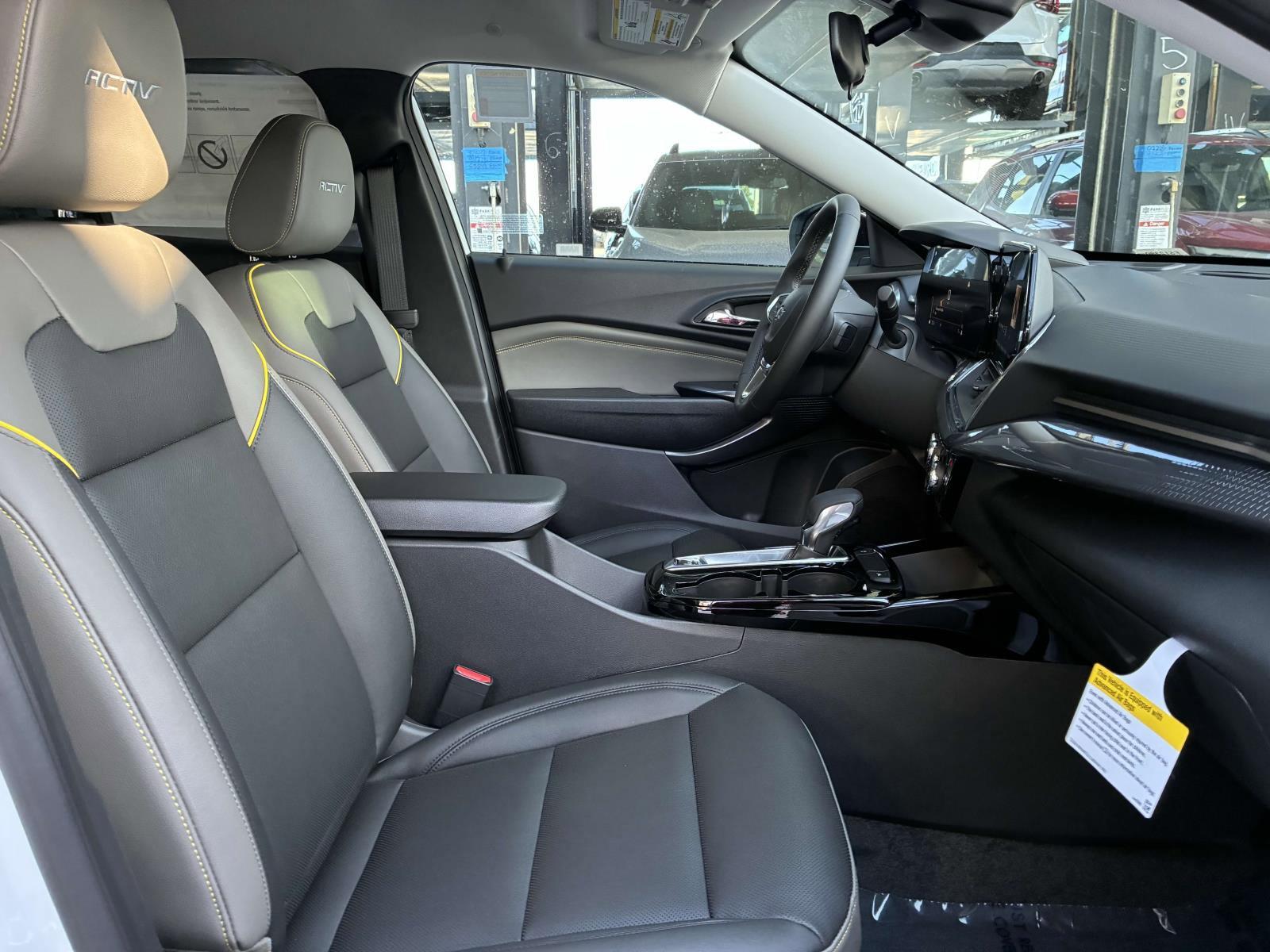 2025 Chevrolet Trax Vehicle Photo in LOS ANGELES, CA 90007-3794