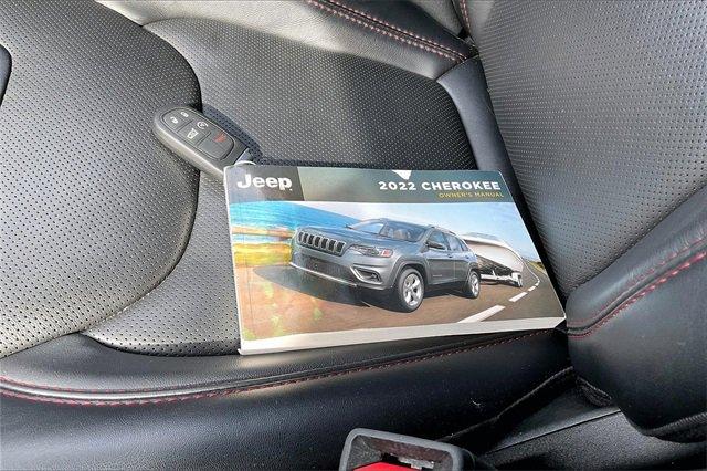 2022 Jeep Cherokee Vehicle Photo in INDEPENDENCE, MO 64055-1314